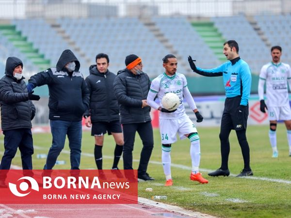 دیدار تیم های فوتبال آلومینیوم - گل گهر