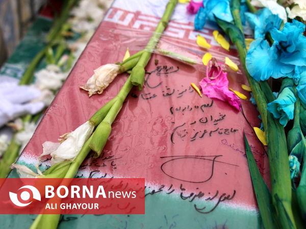 تشییع پیکر شش شهید گمنام در ارومیه همزمان با سالروز شهادت حضرت زهرا 