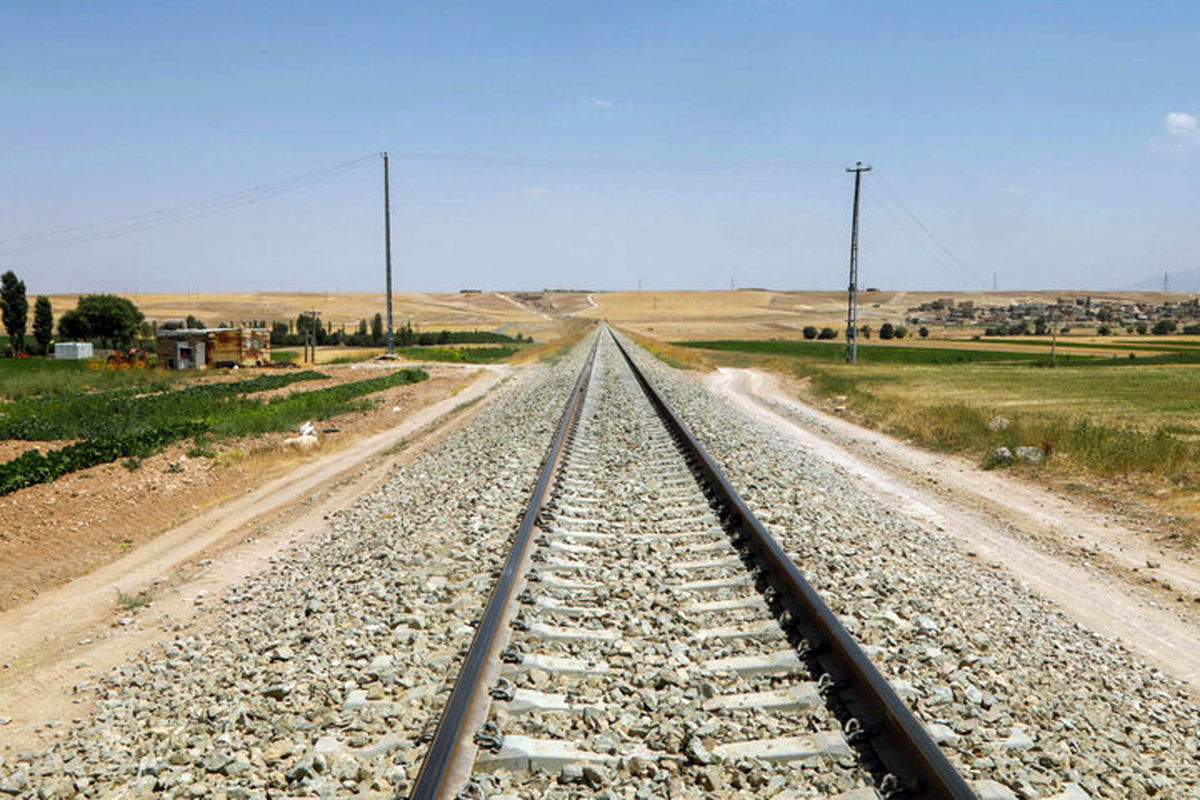 راه آهن اقلید یاسوج ۳ هزار میلیارد تومان اعتبار نیاز دارد