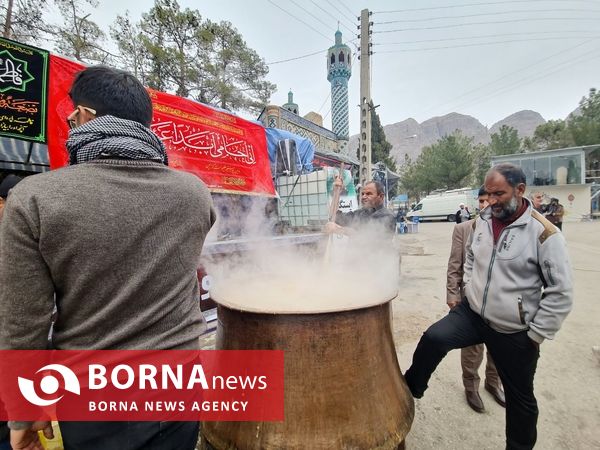 حال و هوای مسیر منتهی به گلزار شهدا کرمان 