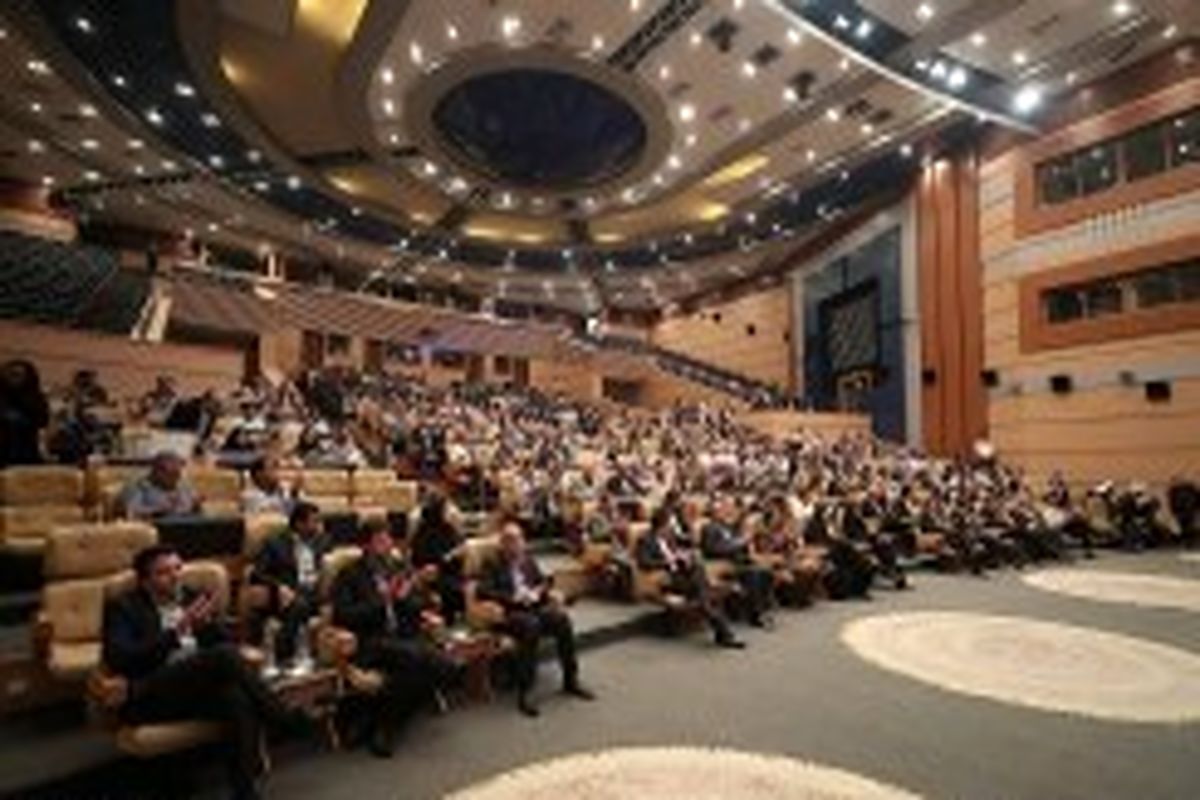 تاکید نمایندگان مجلس بر ظرفیت های منطقه آزاد کیش برای کمک به رونق اقتصادی کشور