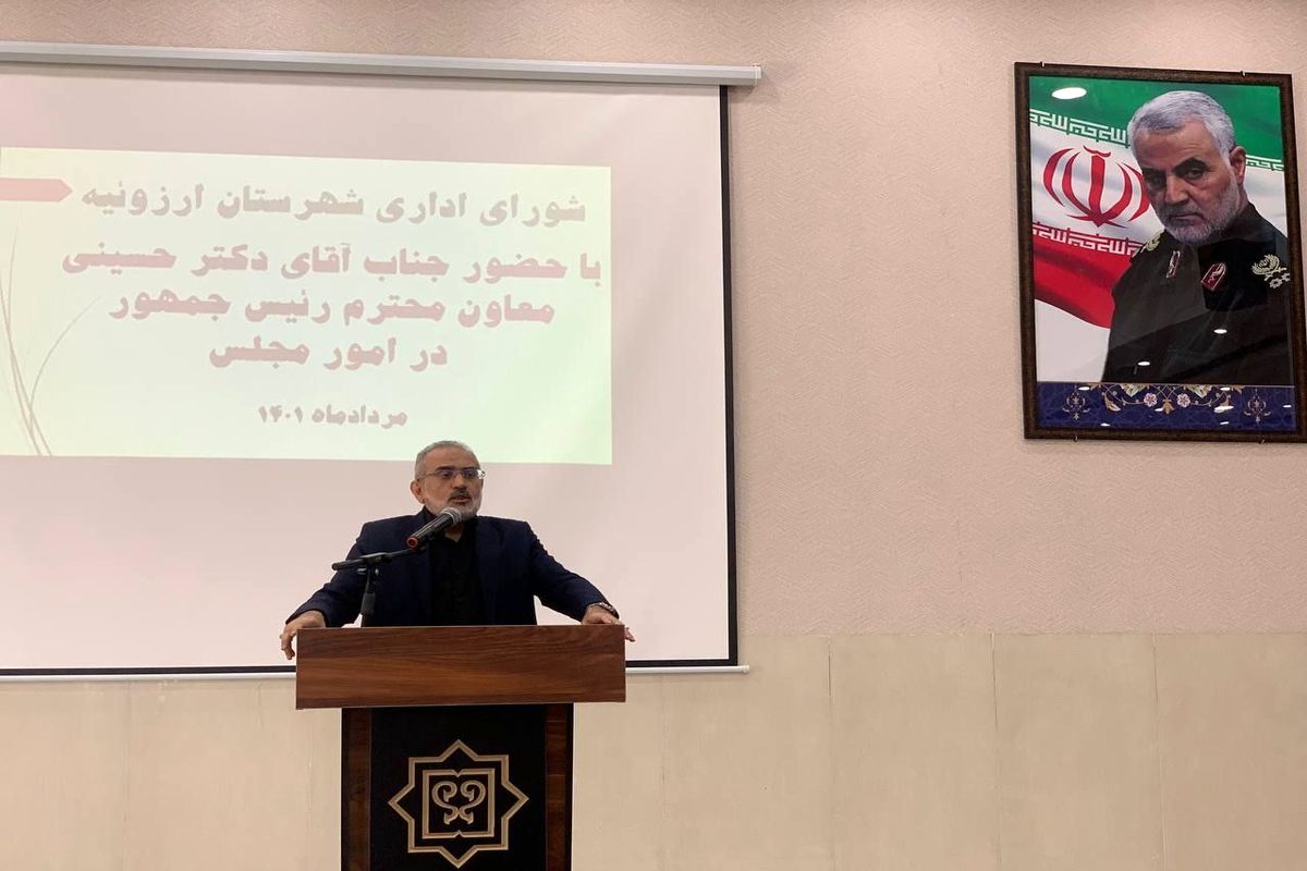 حسینی: دولت با رویکرد محرومیت زدایی مشکلات مناطق محروم را با اولویت پیگیری می‌کند