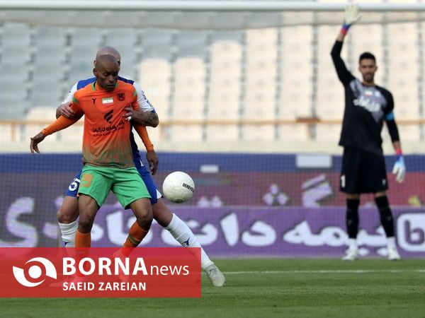 دیدار تیم های استقلال تهران -مس رفسنجان