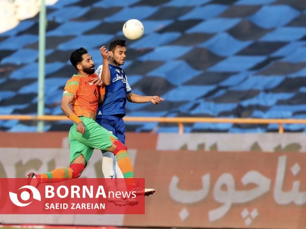 دیدار تیم های استقلال تهران -مس رفسنجان