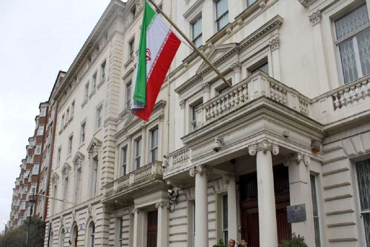سفیر انگلیس به وزارت خارجه احضار شد/ اظهار تاسف ایران نسبت به تأمل آمدی پلیس لندن