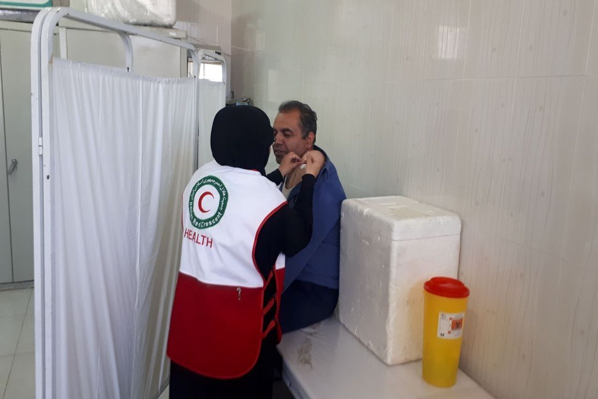 دستور رئیس هلال احمر برای واکسیناسیون حجاج ایرانی/عربستان هنوز نوع واکسن کرونا مورد تأییدش را اعلام نکرده است