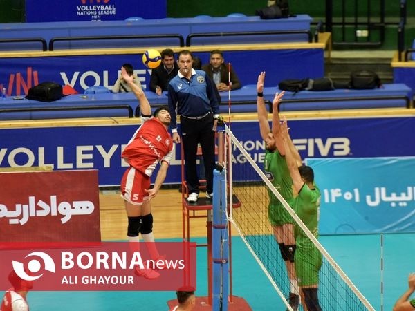 دیدار تیم های والیبال شهرداری ارومیه - لبنیات هراز آمل