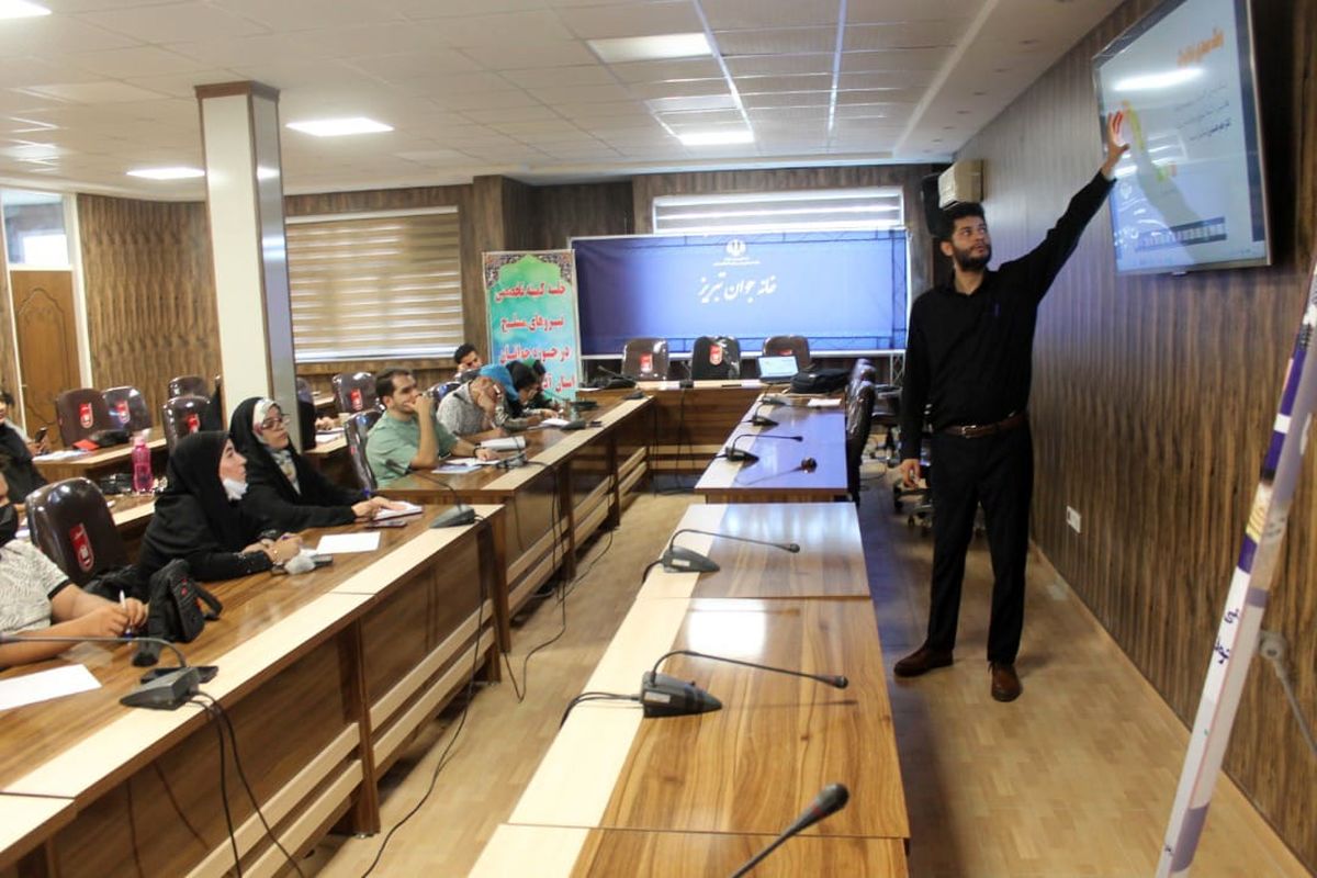 برگزاری نخستین کارگاه آموزشی خوداشتغالی اجتماعی پروژه محور برای جوانان آذربایجان شرقی