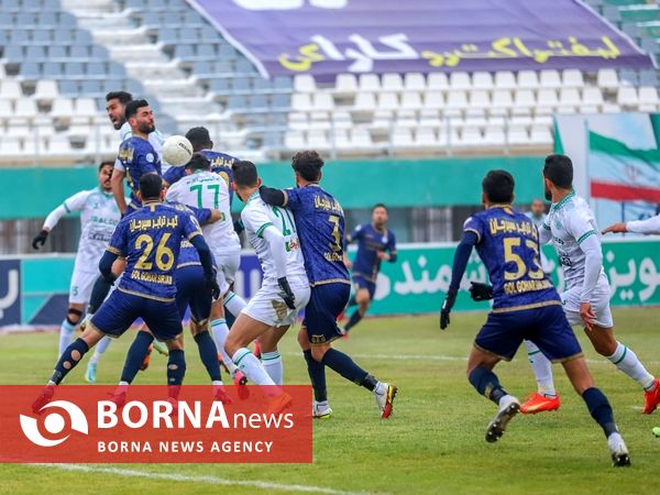 دیدار تیم های فوتبال آلومینیوم - گل گهر