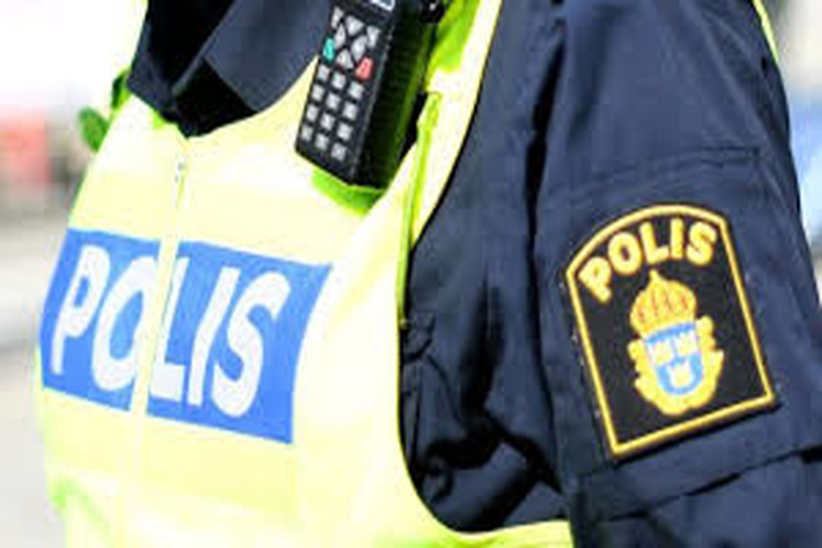 حمله منافقین به پلیس سوئد با سلاح سرد/ ۱۱ نفر از مهاجمین دستگیر شدند