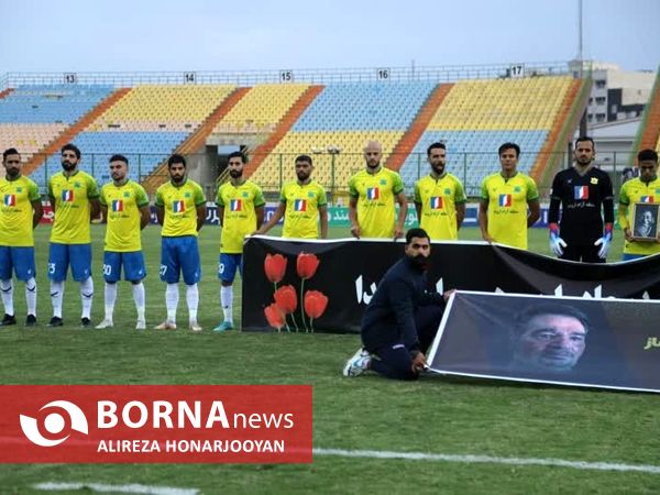 دیدار تیم های فوتبال صنعت نفت  - گل گهر