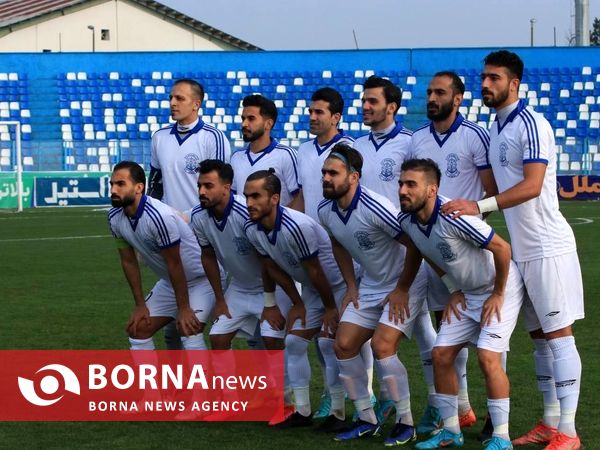 دیدار تیم های فوتبال ملوان  بندرانزلی _ پیکان تهران 