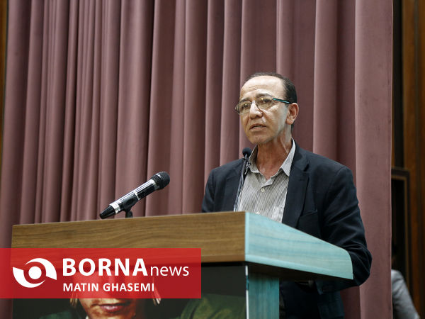 اکران مستند از تیرانا تا تهران