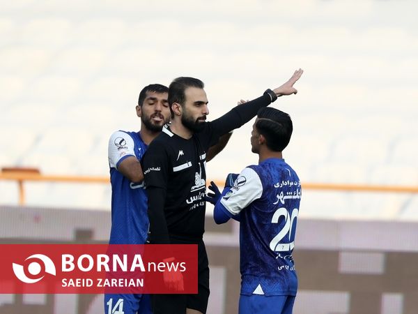 دیدار تیم های استقلال تهران -مس رفسنجان