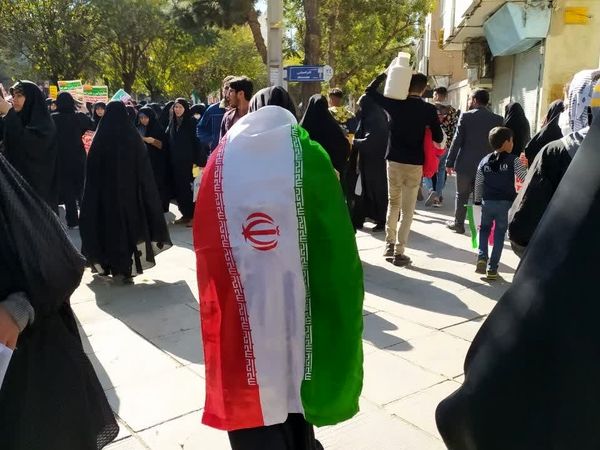 خروش مردم دارالمجاهدین همدان در راهپیمایی 13 آبان