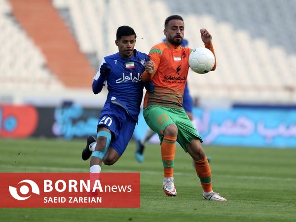 دیدار تیم های استقلال تهران -مس رفسنجان