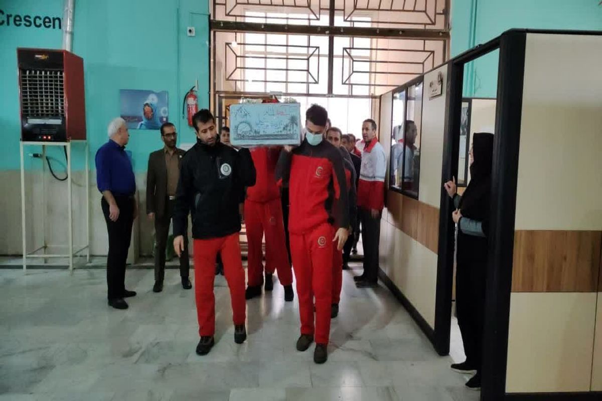 استقبال و بدرقه شهید گمنام توسط اعضا و کارکنان هلال احمر قزوین