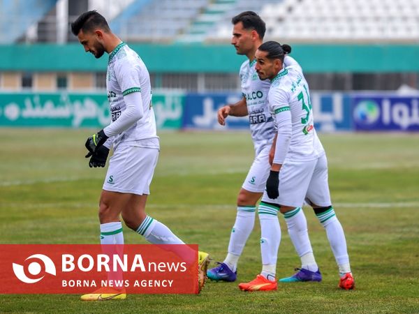 دیدار تیم های فوتبال آلومینیوم - گل گهر