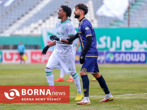 دیدار تیم های فوتبال آلومینیوم - گل گهر