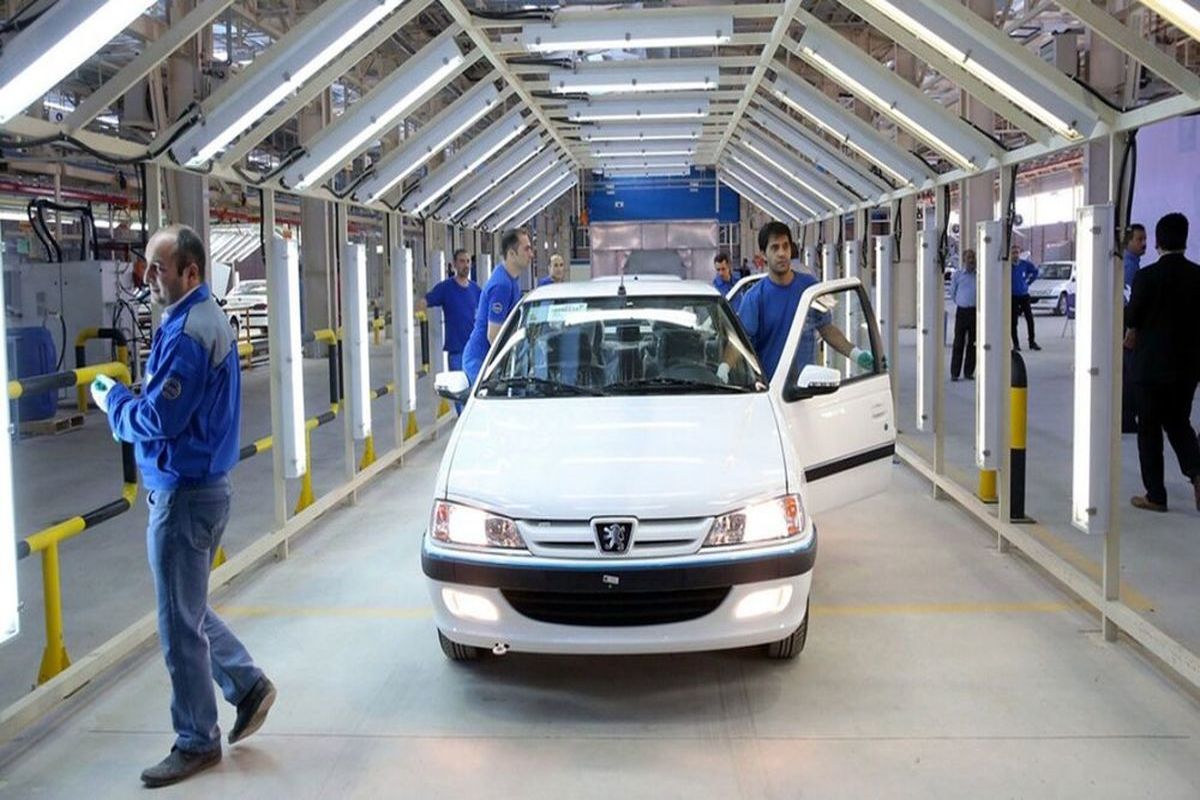 آغاز فروش محصولات ایران خودرو در بورس
