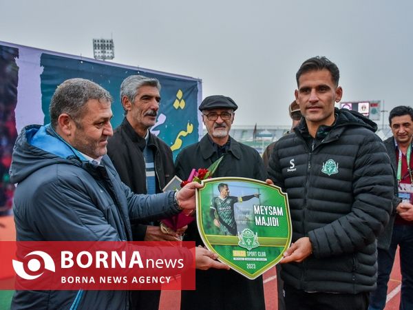 دیدار تیم های فوتبال آلومینیوم - گل گهر