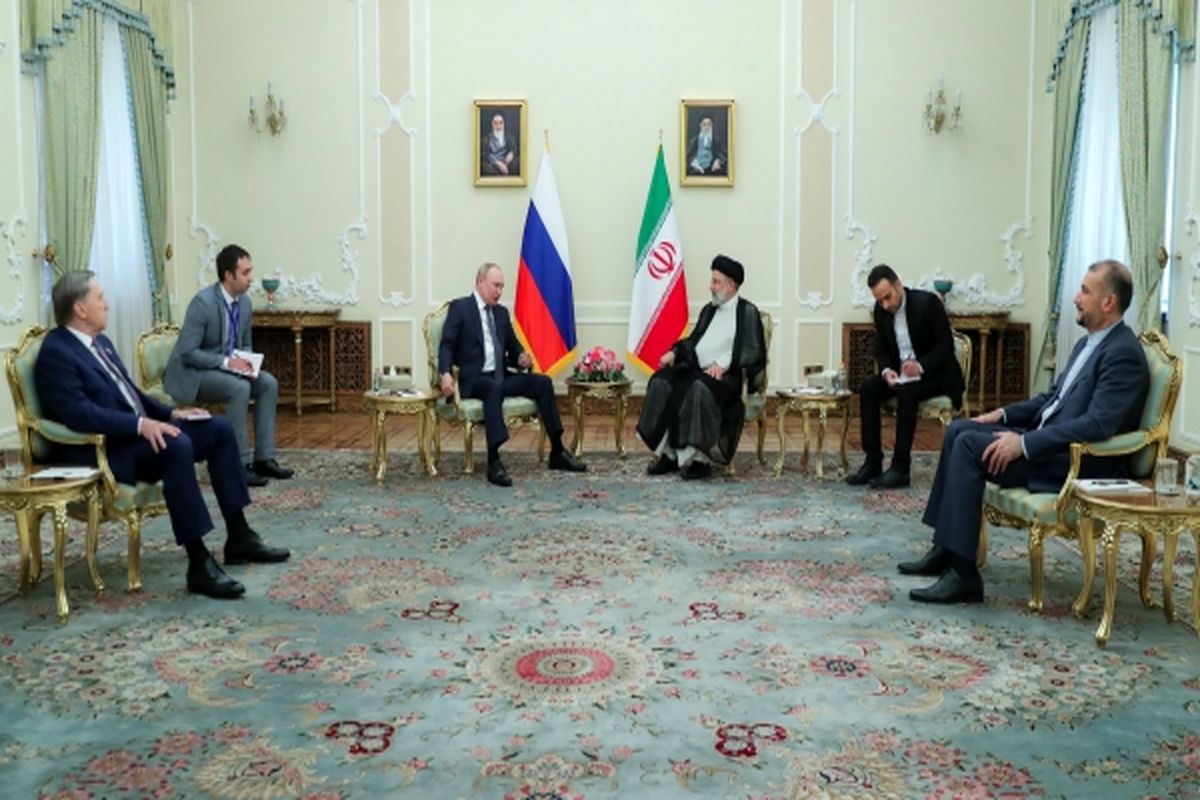رئیسی: ایران و روسیه اراده جدی خود را در مبارزه با تروریسم نشان دادند/ پوتین: ایران و روسیه سهم بسیار بزرگی در حل‌ و فصل بحران سوریه دارند