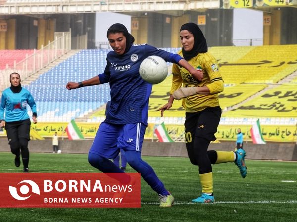 هفته سوم لیگ برتر فوتبال زنان؛ سپاهان - زارع باتری سنندج 