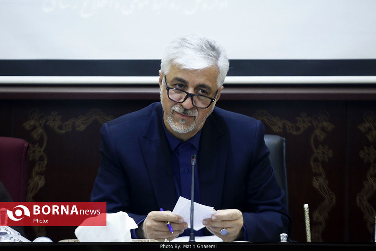 وزیر ورزش و جوانان: کسانی که قصد مهاجرت دارند بدانند هیچ کجا ایران نمی‌شود
