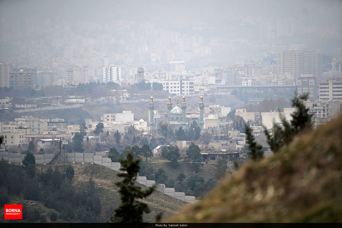 کیفیت هوای تهران برای گروه های حساس جامعه آلوده است