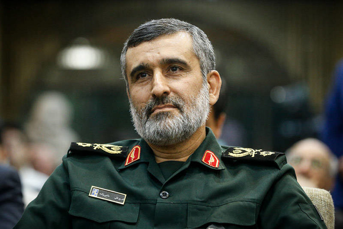 سردار حاجی زاده: قدرت های بزرگ دنیا حرکت صنایع نظامی ایران در لبه فناوری را تحسین می‌کنند