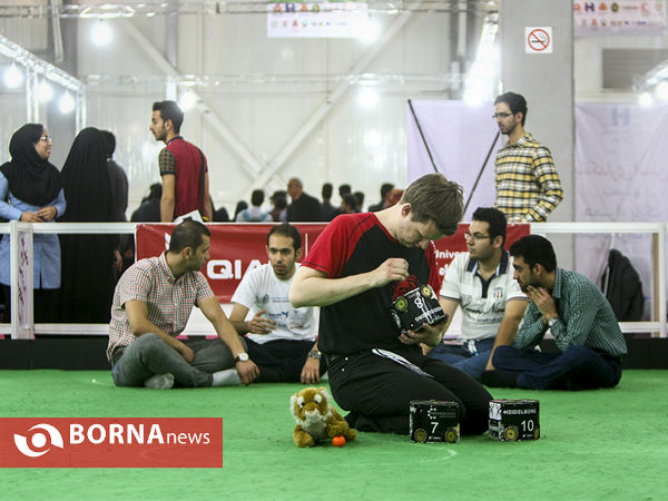  مسابقات بین المللی روبوکاپ آزاد ایران 